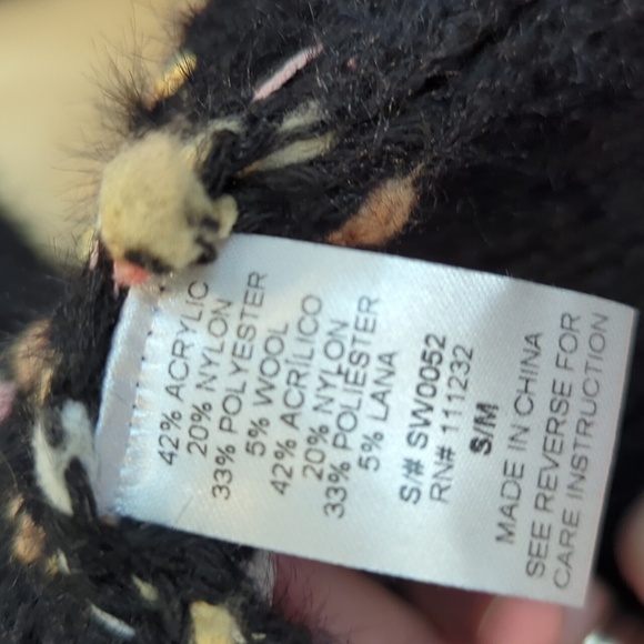 Johnny Becca sweater - Picture 3 of 6